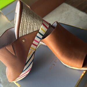 Louise et Cie, New. never Worn without tag, Wedges. Size 8.5 M Cognac color. NEW